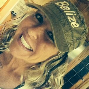 Meet your Posher, Michele